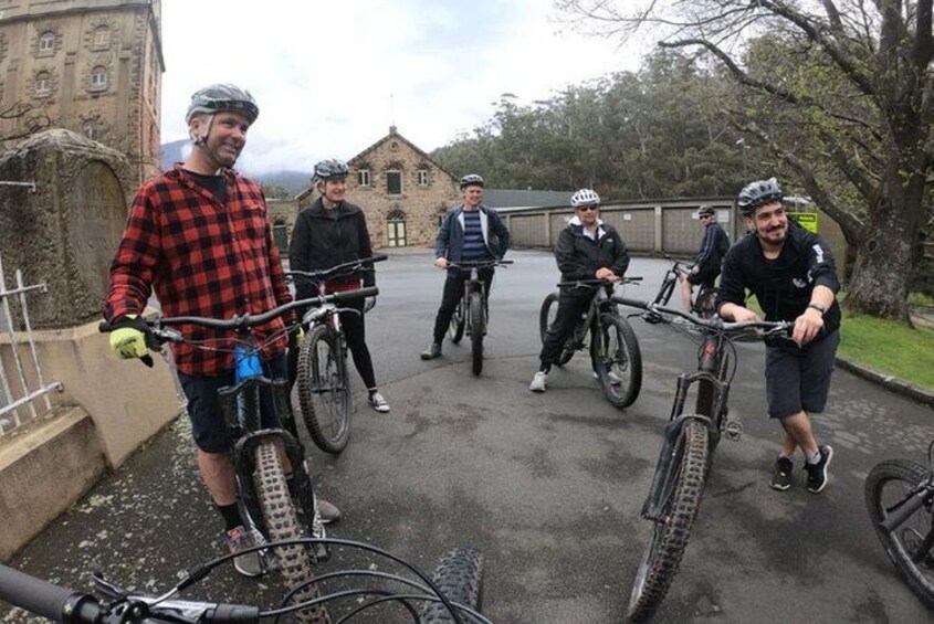 Explore Downhill Mountain in 3-Hour Bike Tour from Hobart