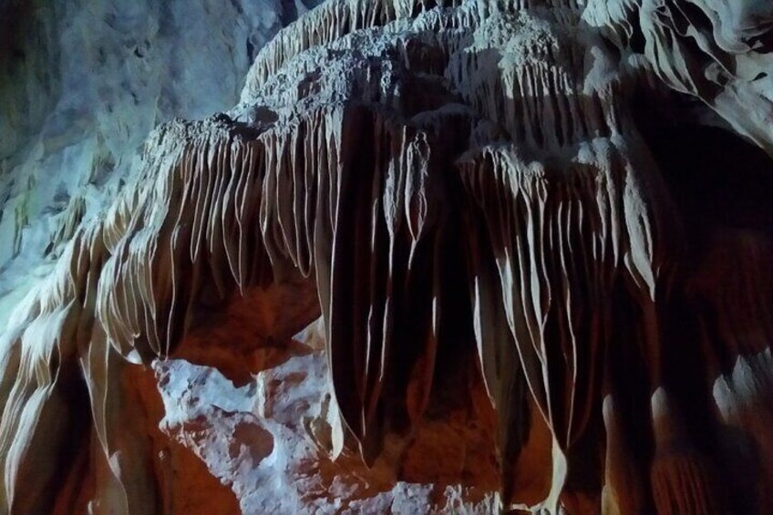 Cave of Lakes
