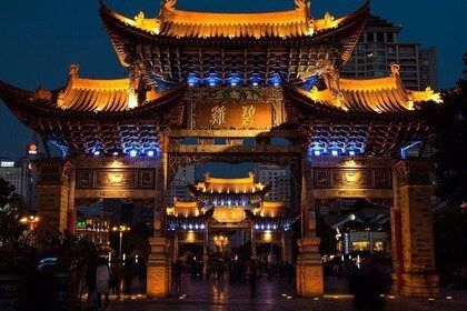Private Kunming Night Tour with Dinner
