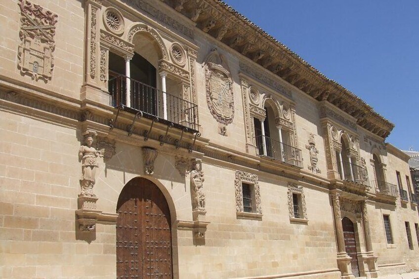 Úbeda and Baeza private tour in a day from Córdoba with tickets.