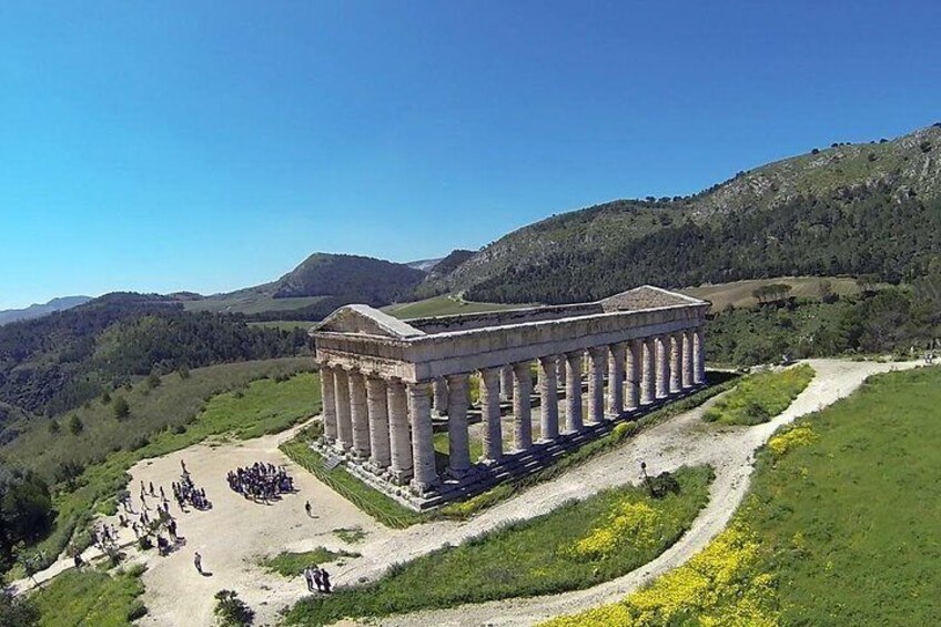 Tour from Palermo to Segesta, Erice, Trapani and salt pans