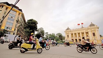 Hanoi Hidden Walking Morning Group Tour