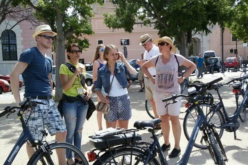 Guided Electric Bicycle Tour in Cagliari