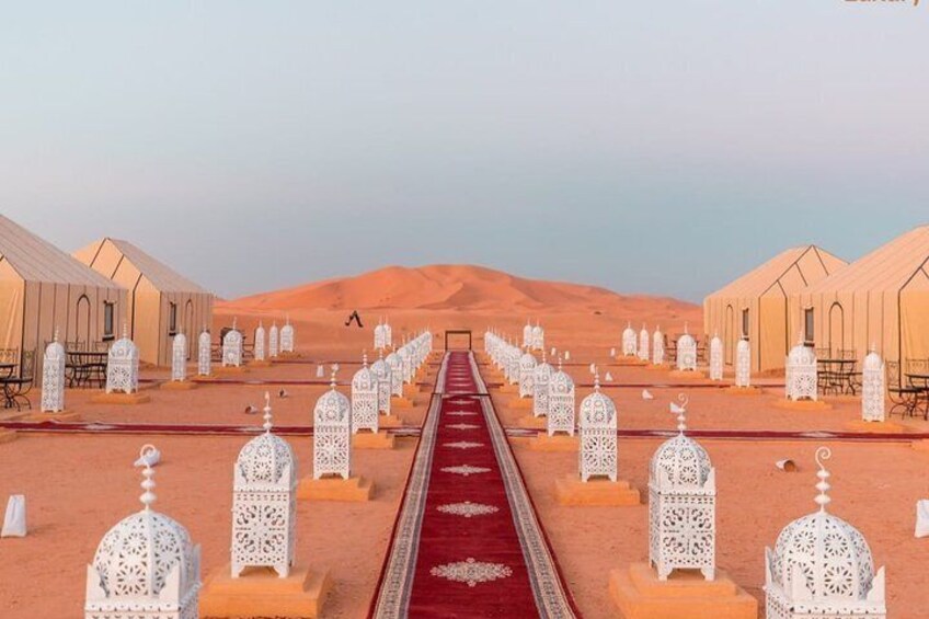 Erg Chebbi: Overnight in Luxury Desert Camp with Camel Ride, meals &sandboarding