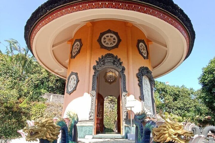 Buda temple north bali medaje 