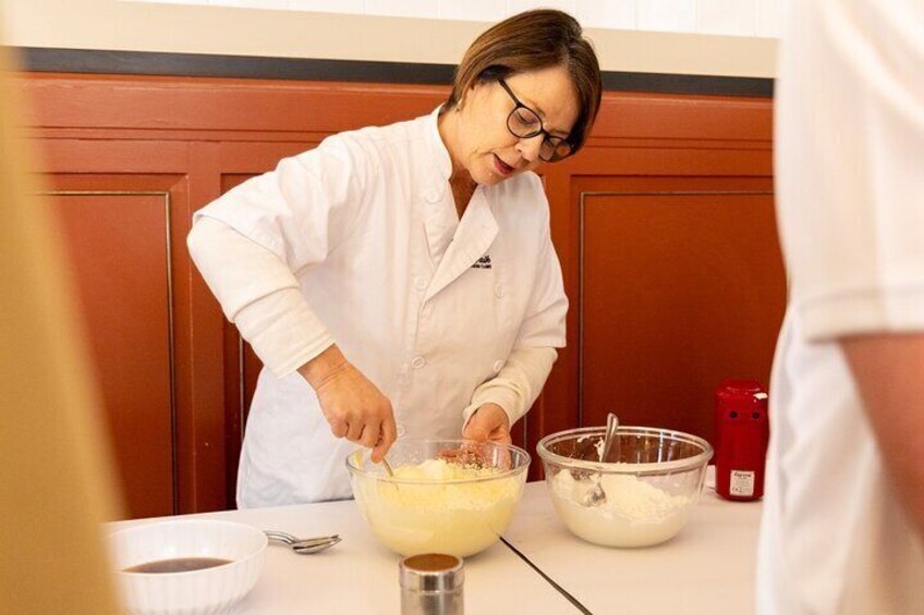 Mixing mascarpone