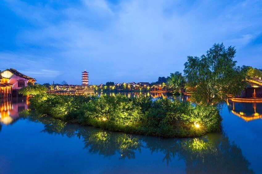 Private Night Tour to Wuzhen Water Town from Hangzhou