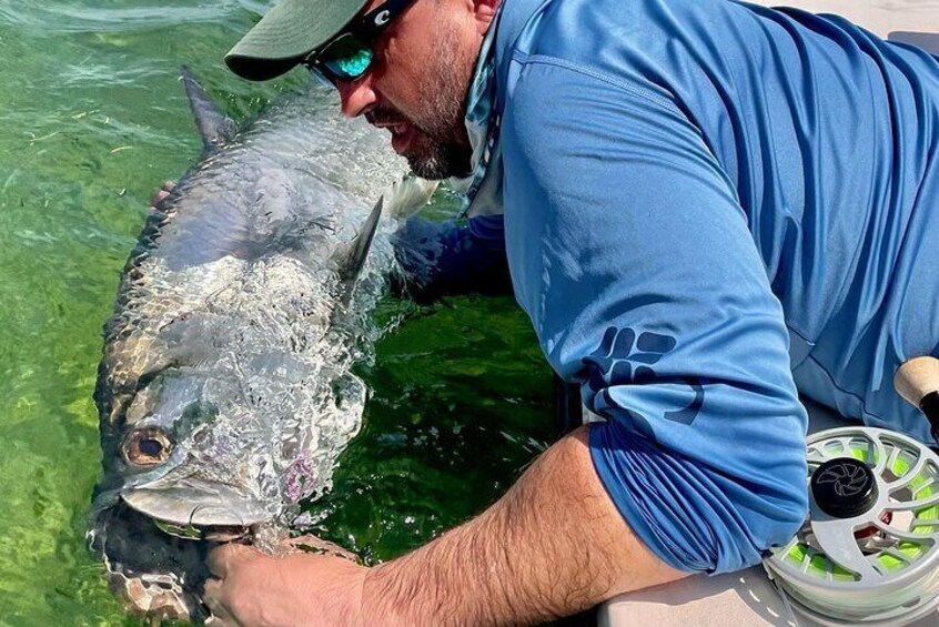 Golden Glare Fishing Charter with Experienced Captain 