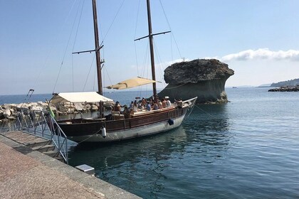 Tour of the island of Ischia in schooner