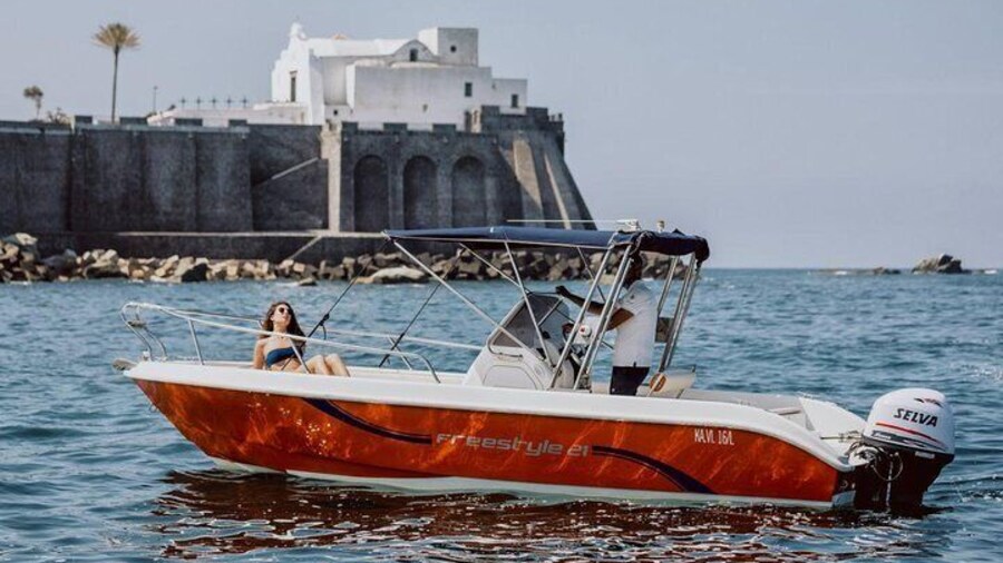 Boat trip on the island of Ischia Terminal Boat 21