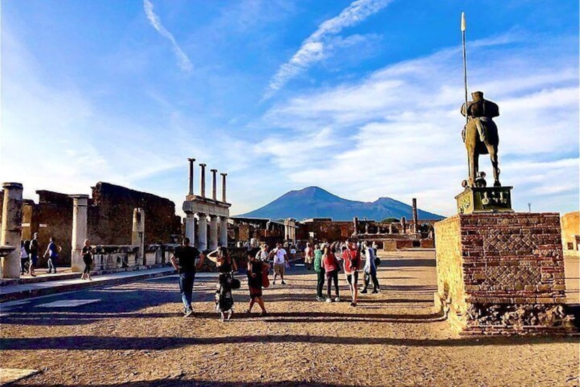 Enjoy Pompeii Ruins From Positano