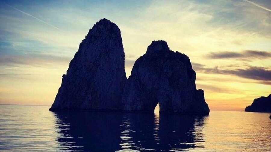 Small-group Sailing Day Tour to Capri from Positano