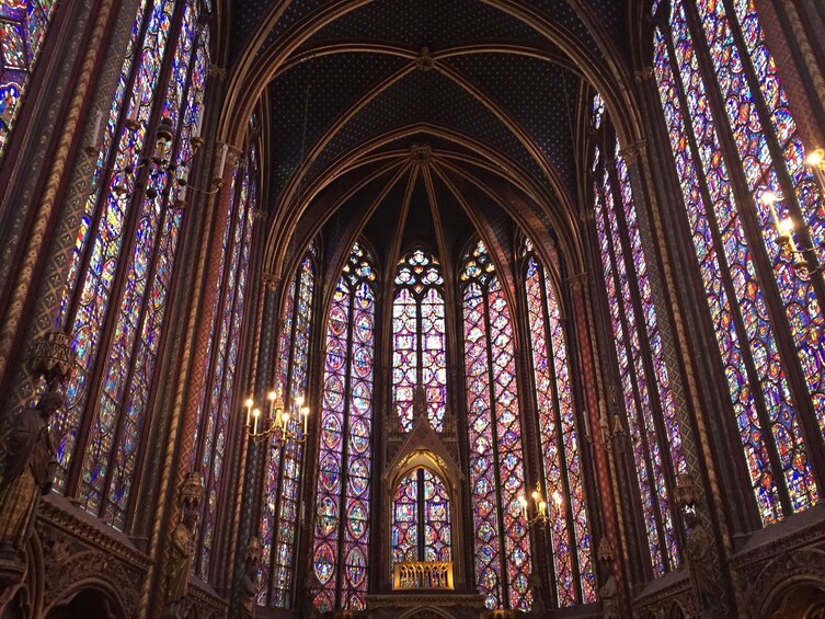 Historical Paris: Notre Dame Island with Sainte Chapelle