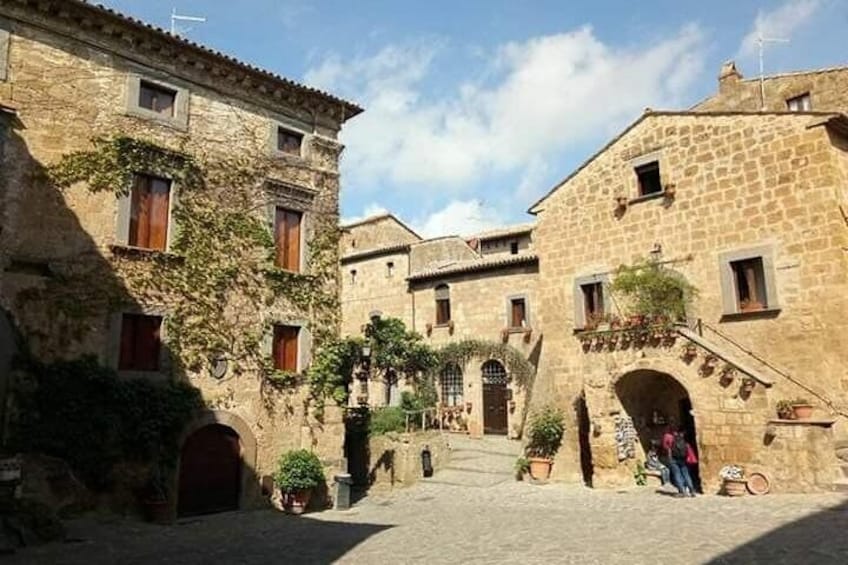 Orvieto and Civita di Bagnoregio Shorex from Civitavecchia Port