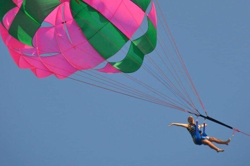 Parasailing 