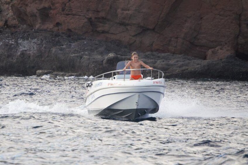 High speed boat