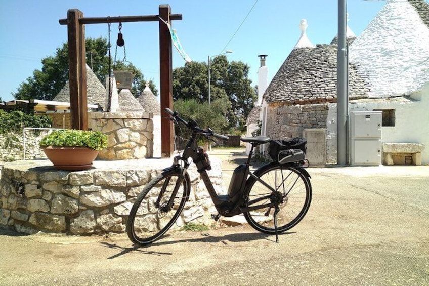 Smart & easy ebike tour in the Itria Valley: Martina Franca - Locorotondo