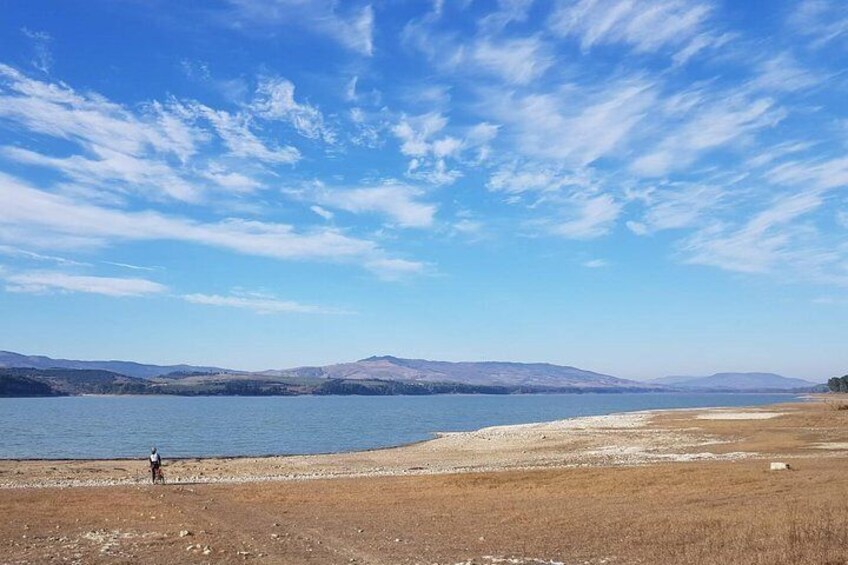 Bike tour to the lake - self guided for families