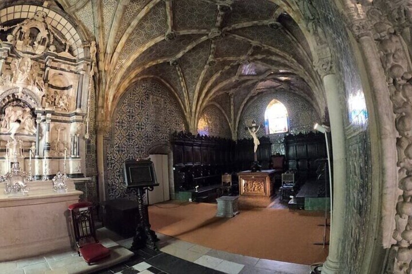 Private tour to Sintra, Pena Palace and Moorish Castle, full day