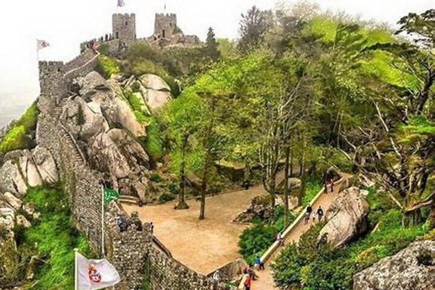 Private tour to Sintra, Pena Palace and Moorish Castle, full day