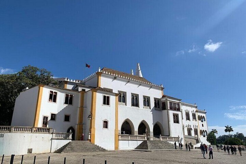 Private tour to Sintra, Pena Palace and Moorish Castle, full day