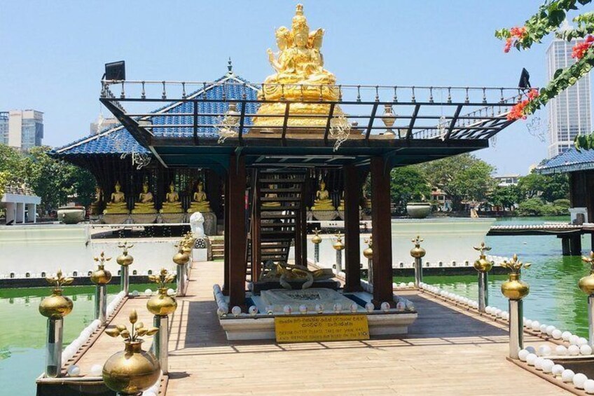 Gangaramaya Temple 