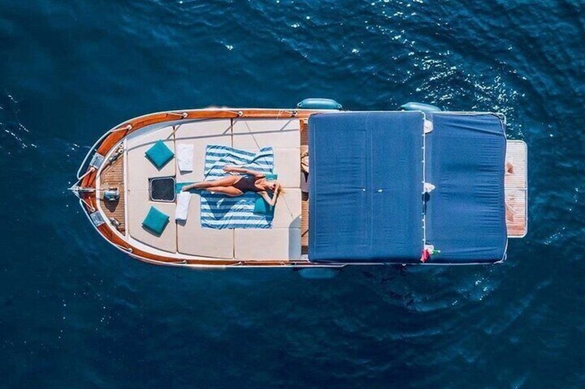 Tour of Capri by private boat