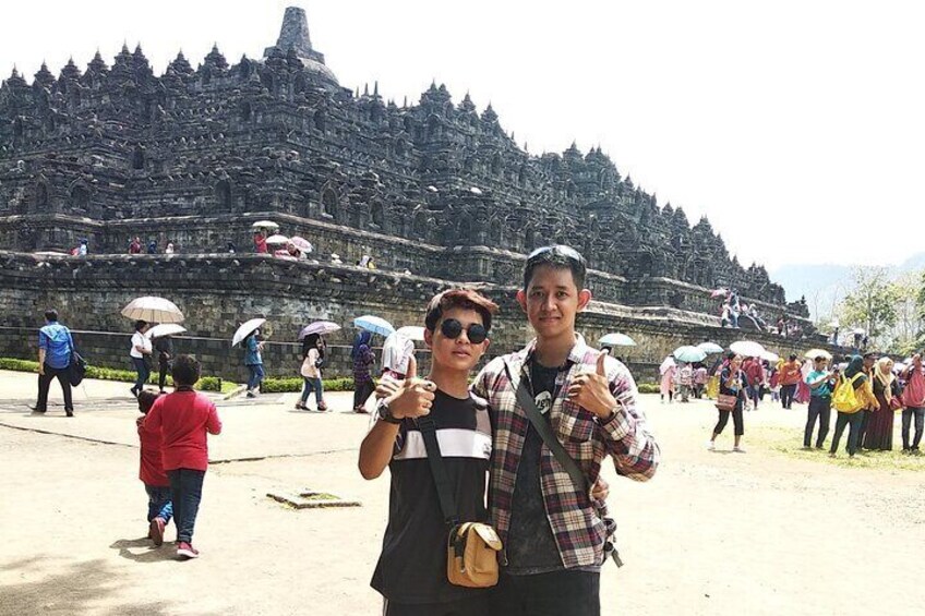 Borobudur & Prambanan temple with English/France/Italian guide