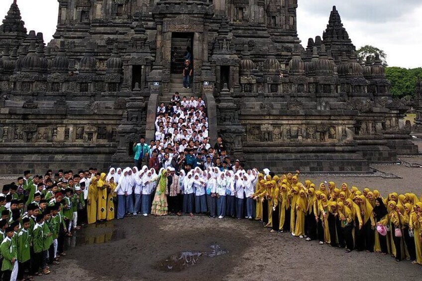 Borobudur & Prambanan temple with English/France/Italian guide