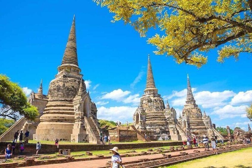 Discover the allure of Ayutthaya, a renowned tourist destination in Thailand celebrated for its historic ruins, temples, and dynamic cultural scene.
