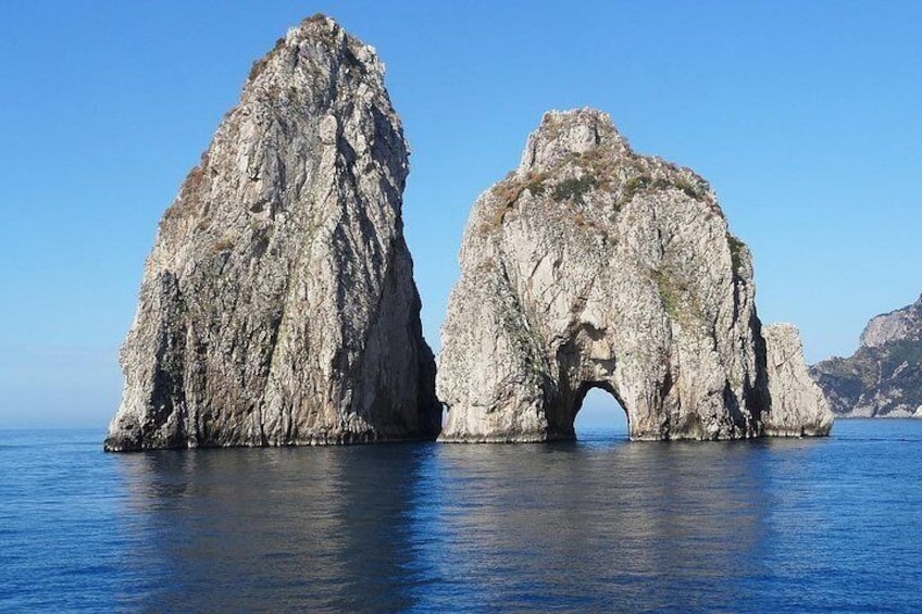 Small Group Tour : Capri Island and Blue Grotto from Naples