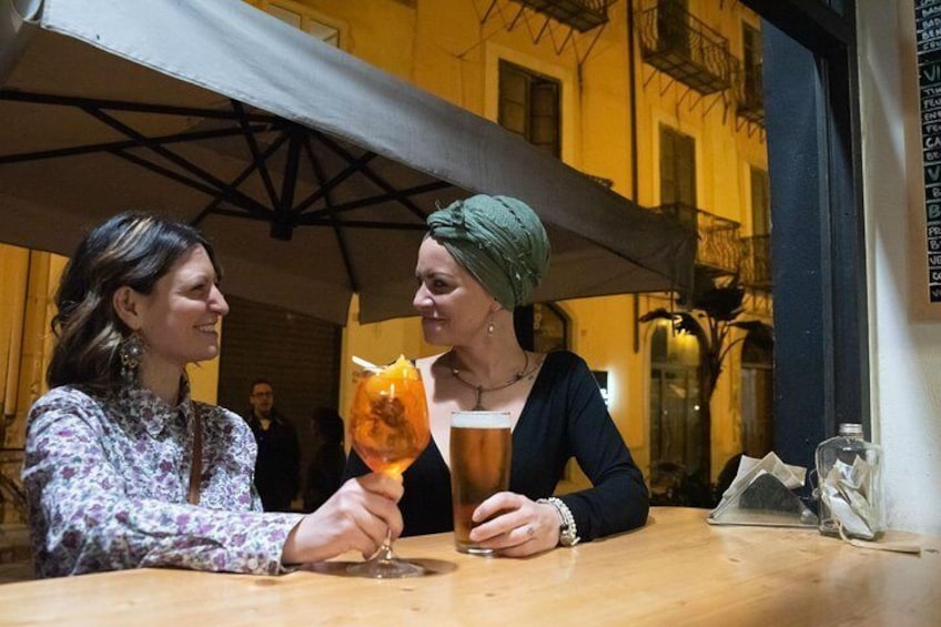 Be part of the lively aperitivo culture in your private tour
