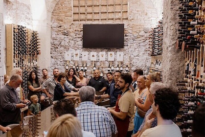 Catania: wine tasting in a metropolitan market