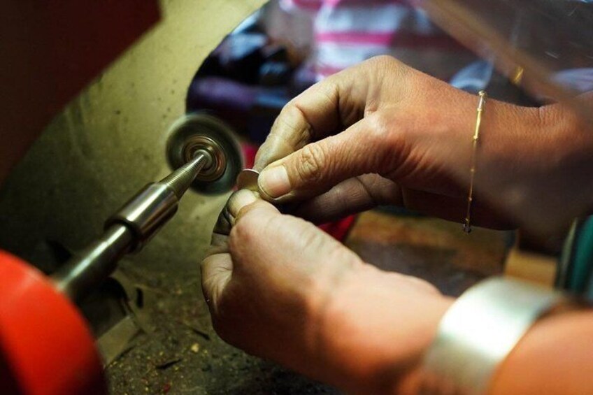 Polishing with a machine