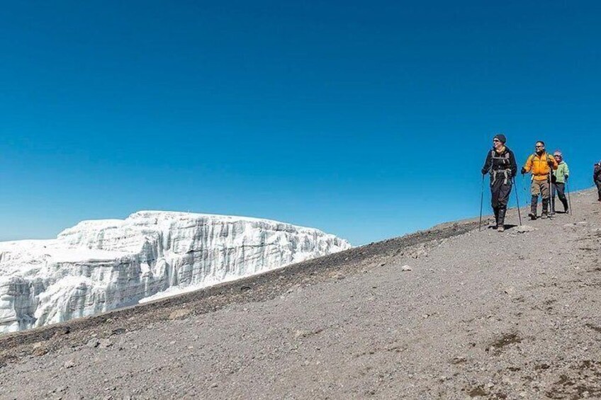 6-Day Private Guided Hiking Tour to Kilimanjaro Umbwe Route