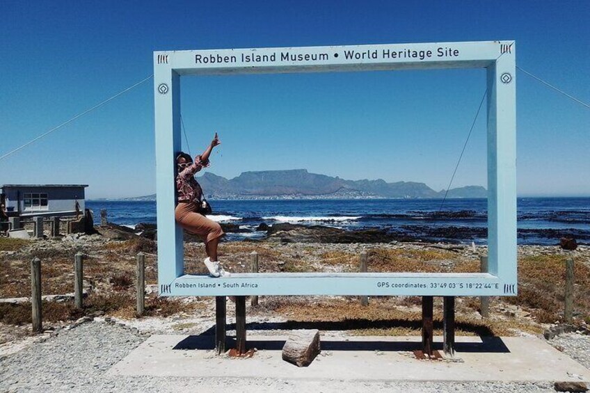 Robben Island and Long Walk To Freedom Historical Full day Tour.