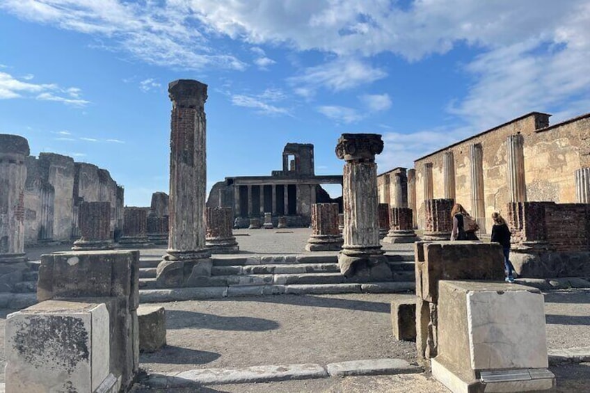 Pompeii & Villa of Mysteries private tour