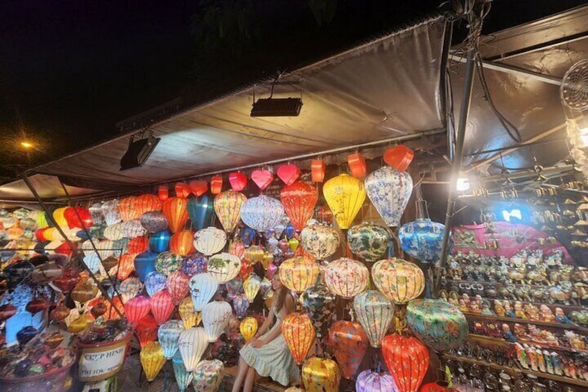  Hoi An Ancient City-Riverboat Ride & Night Market- Private Tour 