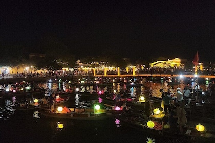 Hoi An Ancient City-Riverboat Ride & Night Market- Private Tour