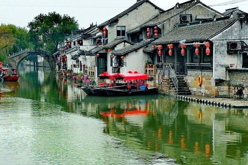 Fengjing and Xitang Water Town Private Day Tour from Shanghai with Boat Ride