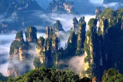 2-Day Zhangjiajie Avatar Mountain Private Tour with Hotel Option from Shang...