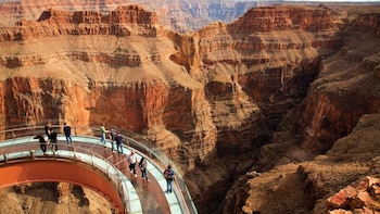 Grand Canyon Helicopter Tour with VIP Skywalk Access