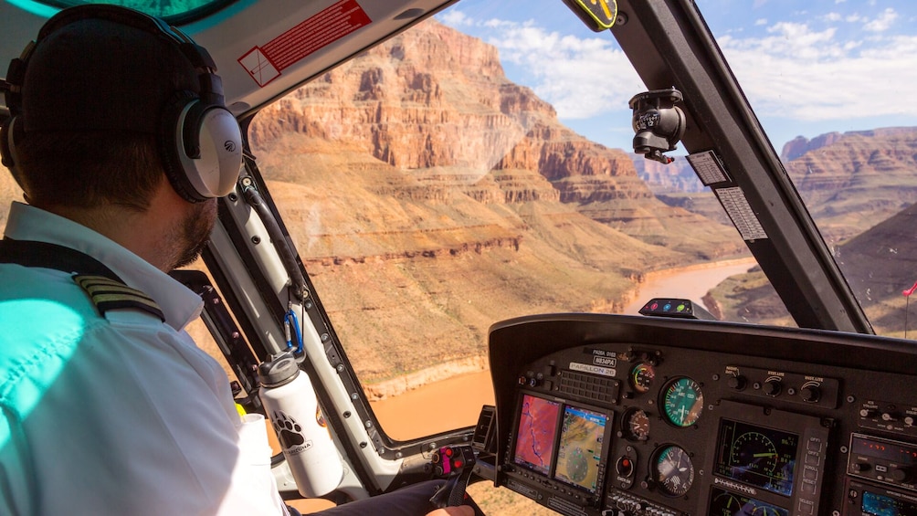 Grand Canyon Helicopter Landing Tour with River Rafting