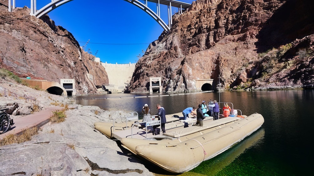 Grand Canyon Helicopter Landing Tour with River Rafting