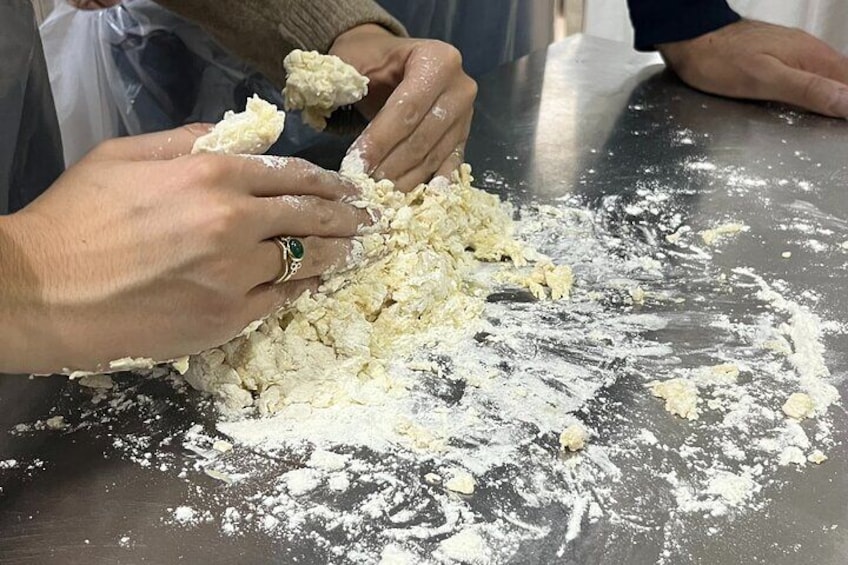 Fettuccine Alfredo and Ravioli Class with Grandma's Recipe