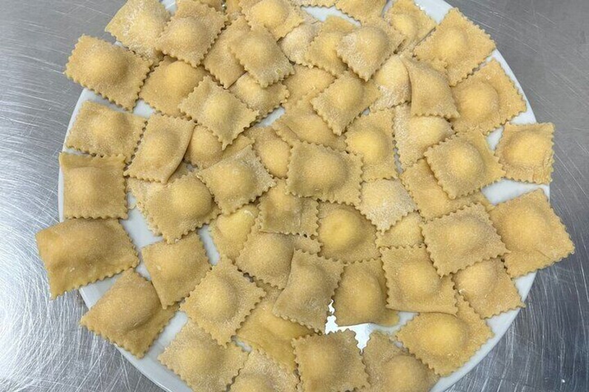 Fettuccine Alfredo and Ravioli Class with Grandma's Recipe