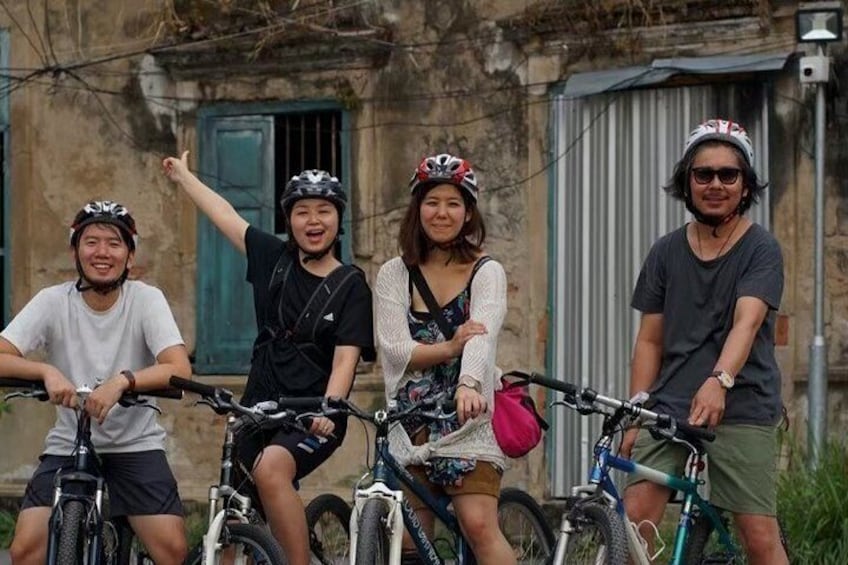 Day Biking Tour to Koh Rattanakosin from Bangkok 