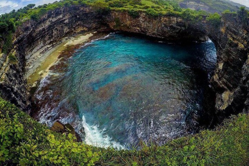 Broken Beach, Angel's Billabong, Kelingking Bch & Crystal Bay : Nusa Penida West