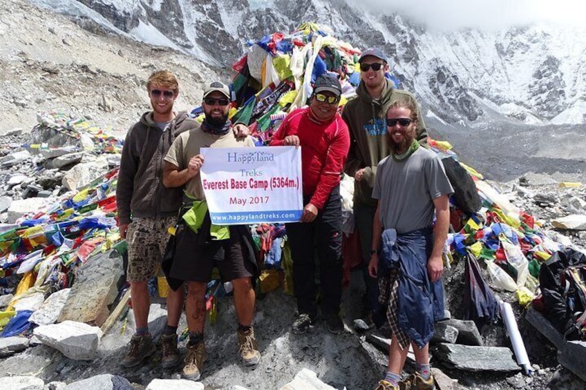 Everest Base Camp 5364m.