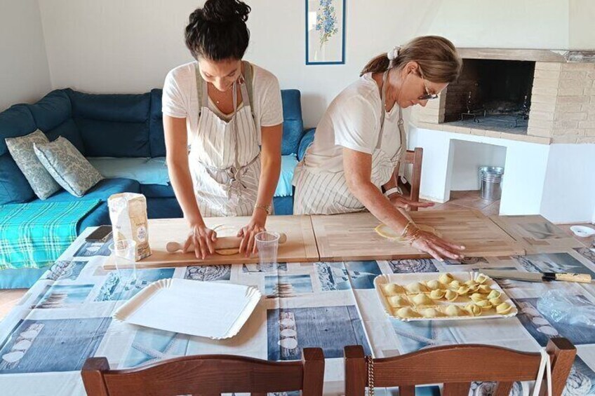 Handmade Pasta cooking class in an Umbrian country house